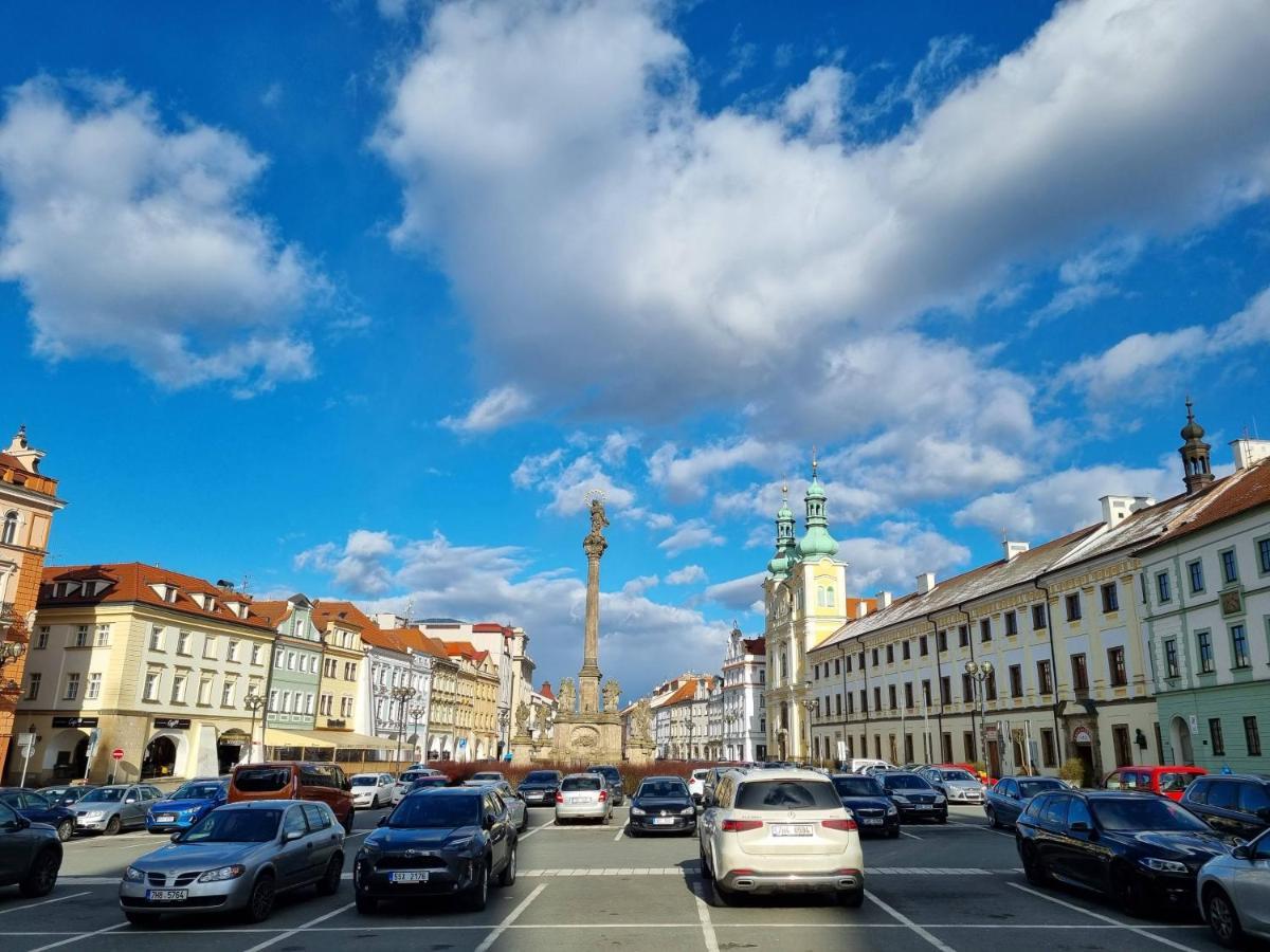 Stylovy Byt V Srdci Hradce Kralove Hradec Kralove Ngoại thất bức ảnh